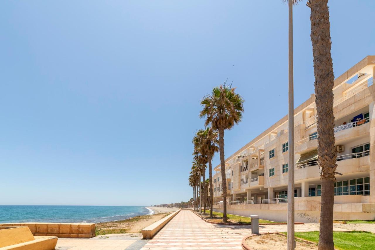 Apartamento Faro 1 Рокетас-де-Мар Экстерьер фото